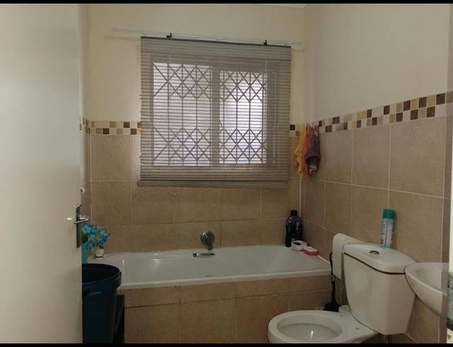 2 BEDROOM APARTMENT FOR SALE IN BRACKENHAM